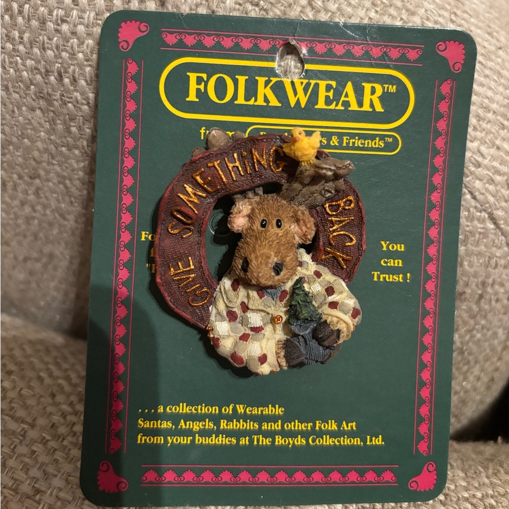 Boyd’s Bear Folkwear Moose Pin “Give Something Back”